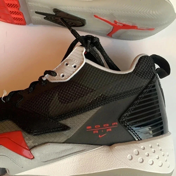 Jordan Zoom '92 Black Cement Women’s 10 Men’s 8 New - Picture 6 of 9